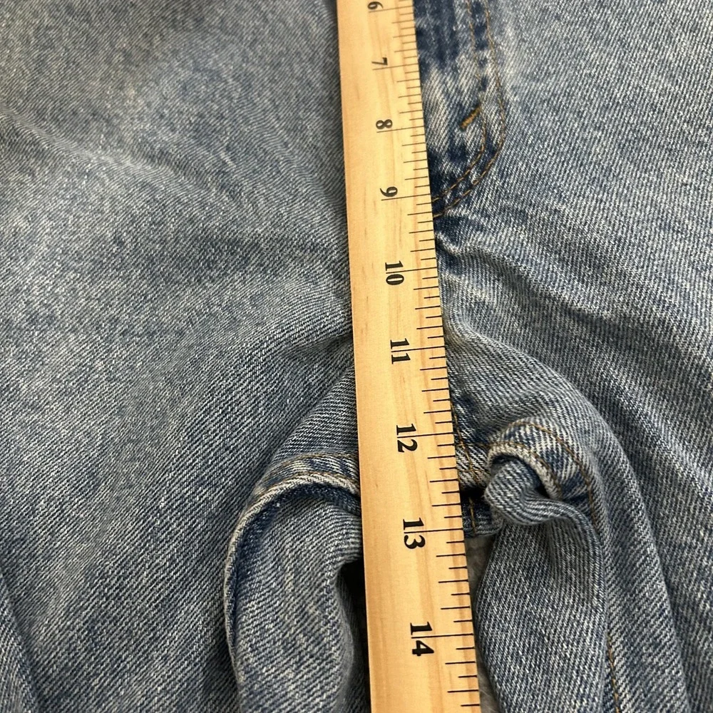 Vintage Levis Jeans Mens 36x34 Blue Denim 560 Loose Fit Tapered Leg Light Wash